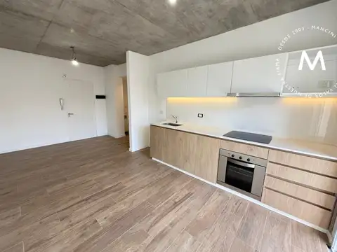 Departamento en Alquiler en Villa Ballester, $ 750.000
