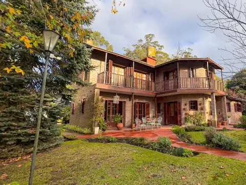 VENTA CHALET CON GRAN PARQUE  ZONA NORTE