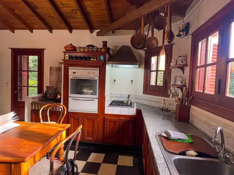VENTA CHALET CON GRAN PARQUE  ZONA NORTE