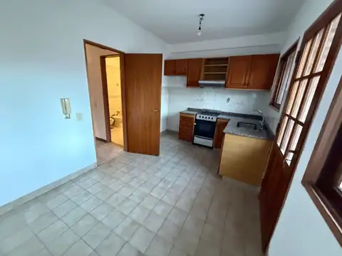 Casa en Alquiler con 1 cochera