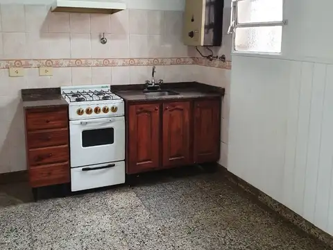 Depto Tipo Casa en Alquiler en Munro-Este, $ 820.000