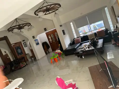 HERMOSA CASA 4 AMBIENTES EN VENTA EN COUNTRY SAN MIGUEL DE GHISO