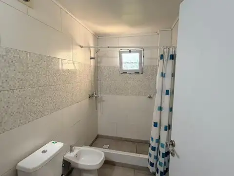 Casa 2 ambientes con 1 baño