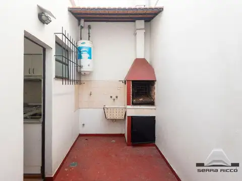 Depto Tipo Casa 4 ambientes con 2 baños
