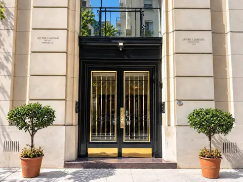 Departamento en alquiler de 3 ambientes, con cochera, en Recoleta, CABA
