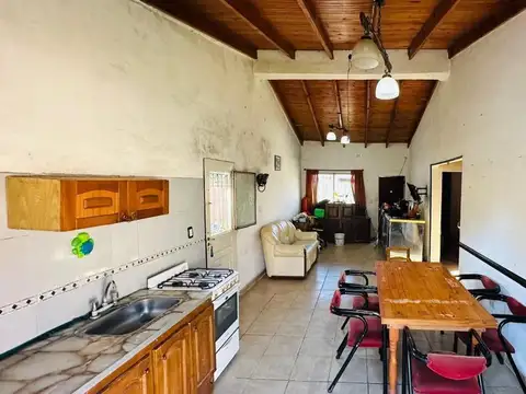 Casa en Venta con 1 cochera