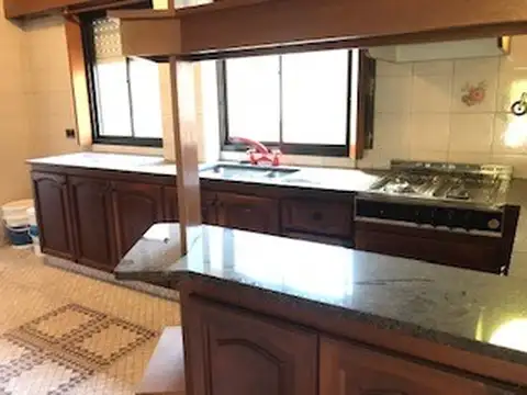 Depto Tipo Casa en Venta de 4 ambientes