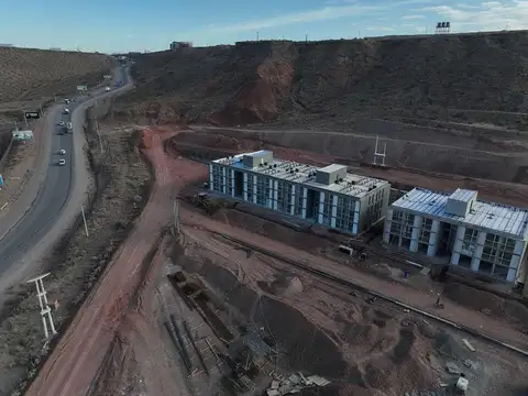 Añelo Land, Añelo - Ruta 7