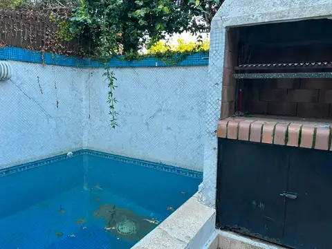 Depto Tipo Casa en Alquiler de 4 ambientes