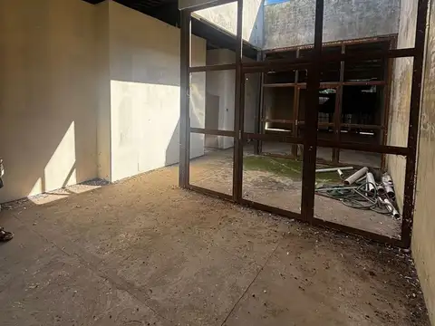 HERMOSA CASA EN CONSTRUCCION CON GRAN PARQUE 