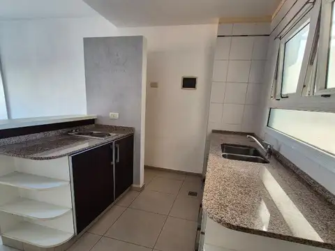 Departamento en Alquiler en Lanus Oeste, $ 580.000