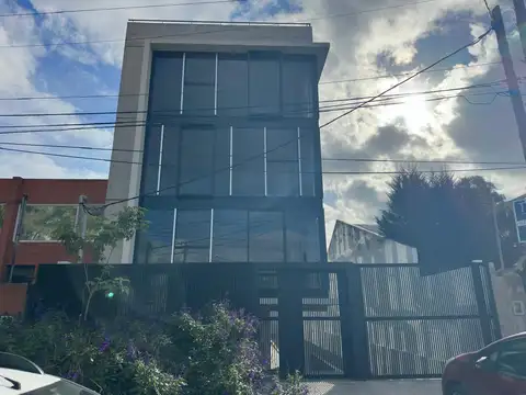 Oficina en Alquiler en Barrio Parque Leloir, USD 1.500