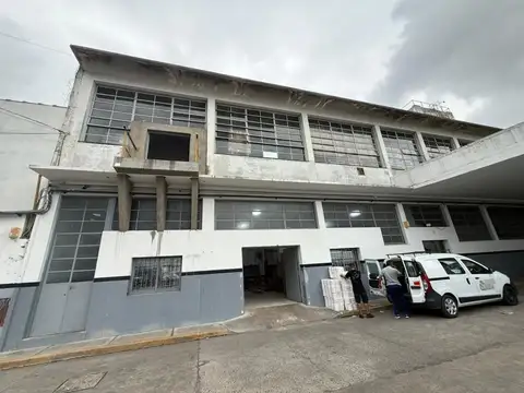 Galpon en Alquiler en Lomas del Mirador, USD 30.000