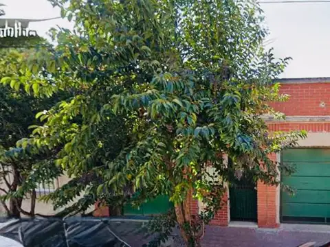 Venta Casa con Local y Gran Potencial en Virreyes