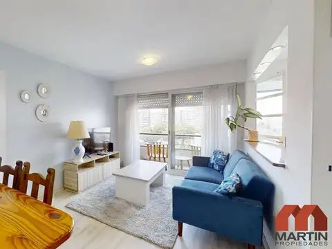 Departamento en alquiler en Martinez 2 ambientes con balcon. A metros de Av. Santa fe.