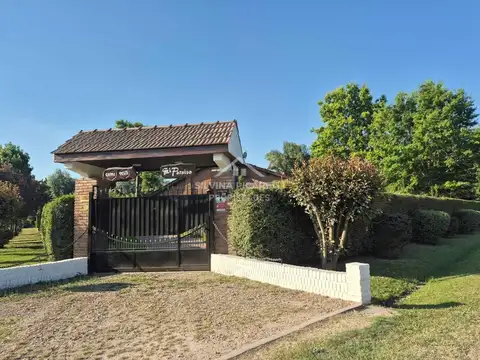 Casa 6 ambientes con 5 baños