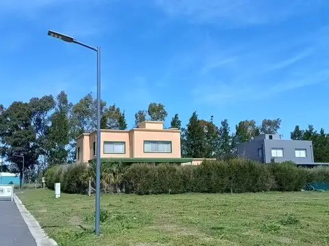 Terreno en Venta en Carlos Spegazzini, USD 27.000