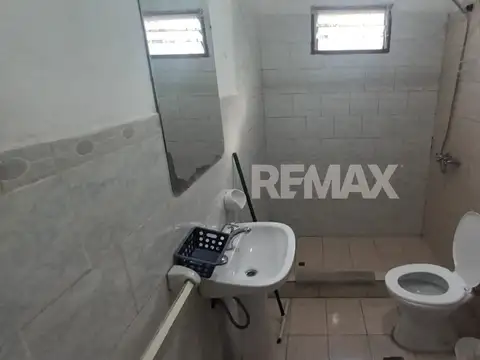 Departamento en Alquiler en Centenario, $ 800.000