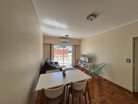 Nicolás Repetto 400, Piso Nic