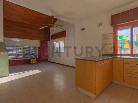Depto Tipo Casa en Venta 28 años