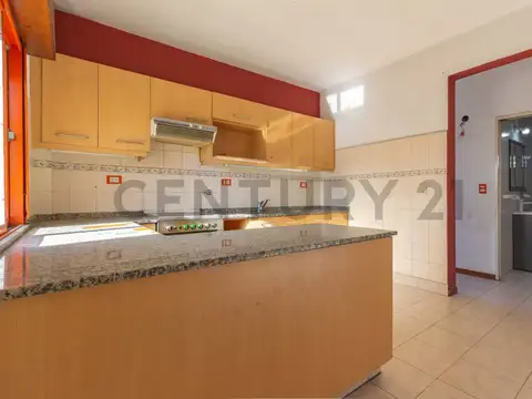 Depto Tipo Casa en Venta de 4 dormitorios