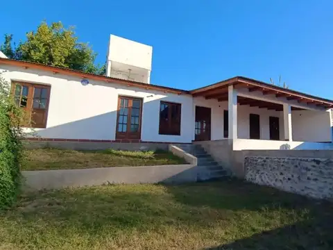 Casa A estrenar tipo Loft de un dormitorio Villa Allende escritura Gas natural