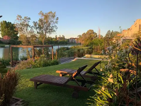 Espectacular Casa al Lago en Santa Barbara  AÑO NUEVO Y ENERO