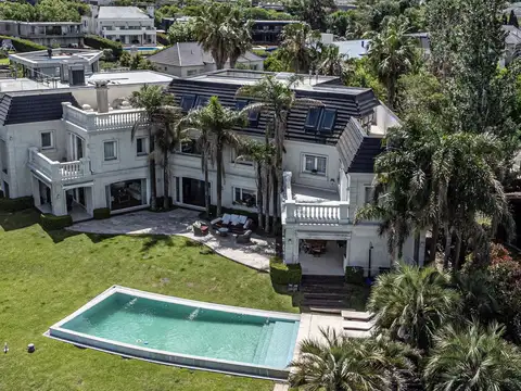 Casa  al lago en venta en Castores Nordelta