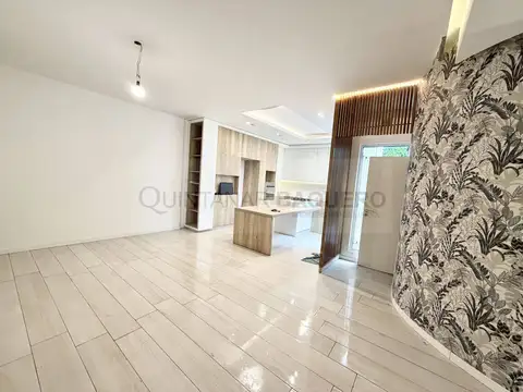 Casa en Venta en Parque Chacabuco, USD 420.000