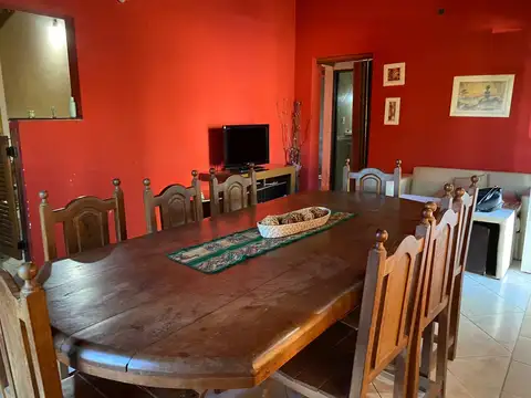 SE VENDE: CASA EN EXCELENTE ESQUINA EN LA CIUDAD DE MERCEDES