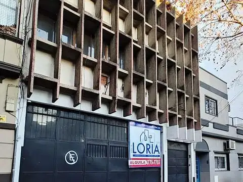 Galpon en Alquiler 8,66  mts Frente