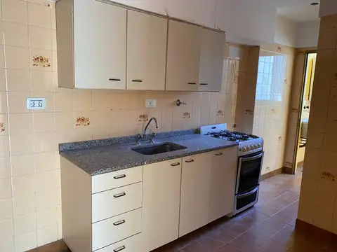 Departamento 3 ambientes con 1 baño