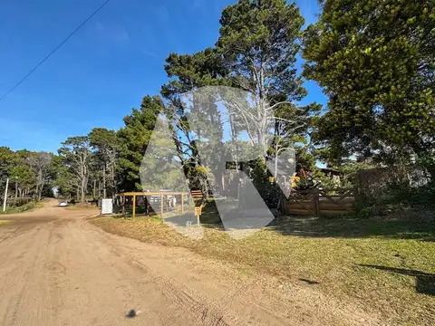 Punta del Este  entre 44 y 45 al 1700