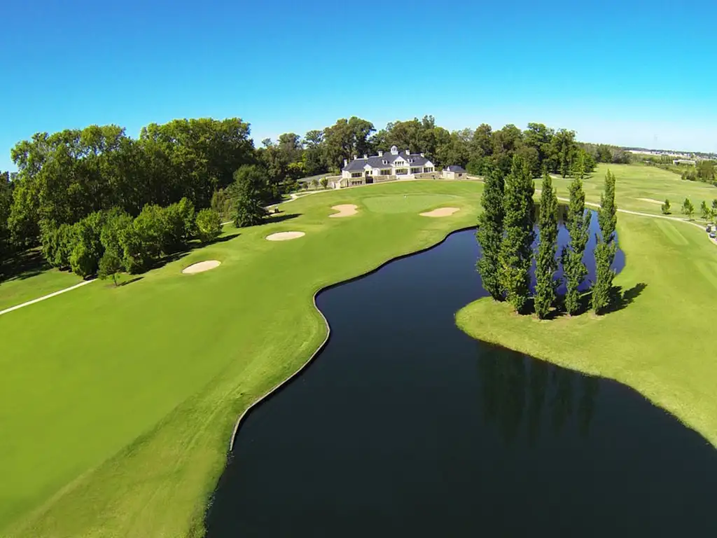 Actividades deportivas golf en Cañuelas Club de Golf