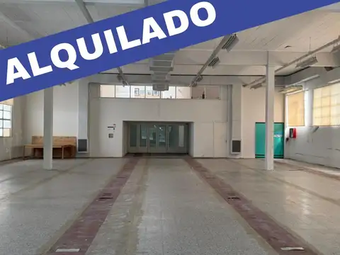 Depósito de 800 m2 cubiertos en Florida