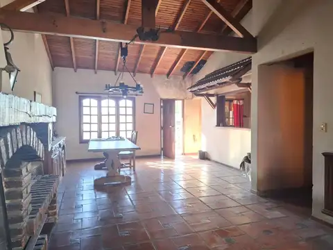 Departamento / ph 4 ambientes   en Pompeya