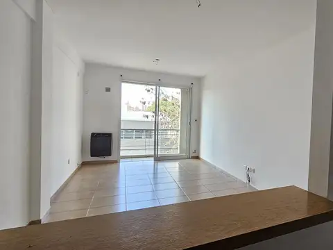 Monoambiente en  VENTA  con balcón y vestidor