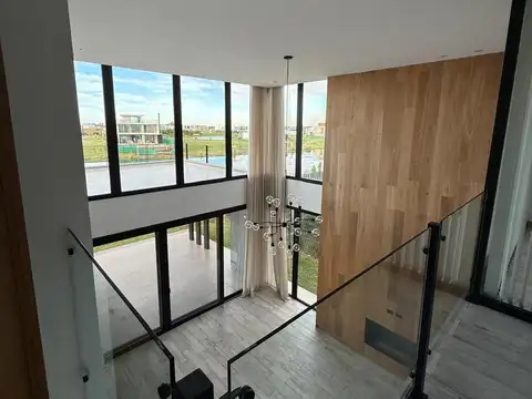 Casa en Venta en Puertos - Barrio Costas, USD 940.000