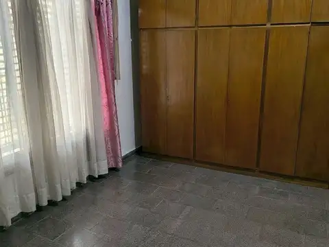 Depto Tipo Casa en Venta en Banfield, USD 150.000
