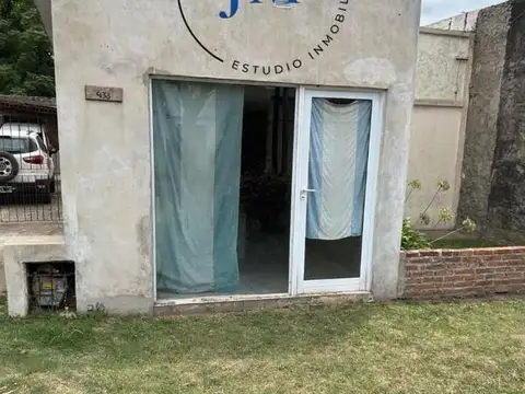 CASA EN PUEBLO NUEVO CON LOCAL AL FRENTE