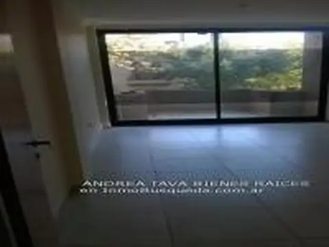 Oficina 4 ambientes con 1 baño