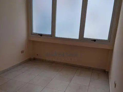 Oficina en Alquiler al Norte