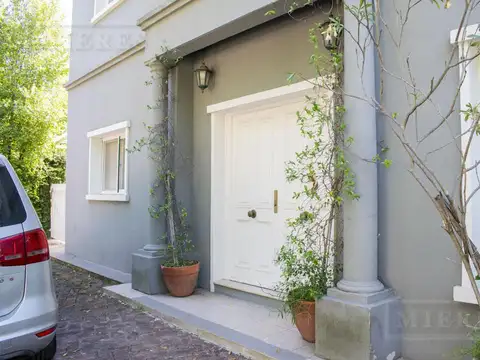 Casa en Alquiler de 3 dormitorios