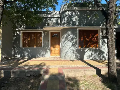 Venta Casa Centrica Servicios Impecable estado Cons 