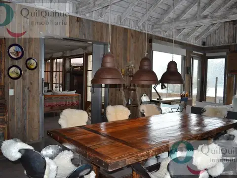 Casa en Alquiler con 1 cochera