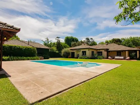 Venta Casa de 5 dormitorios en Fisherton |