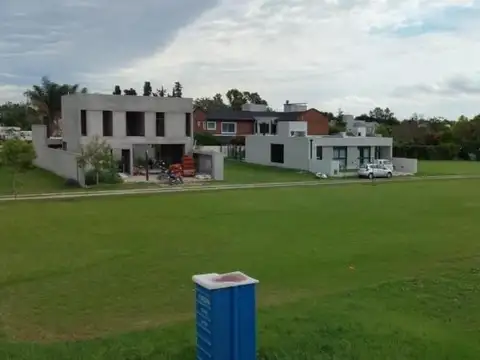 Terreno en Venta en Manuel B Gonnet, USD 75.000