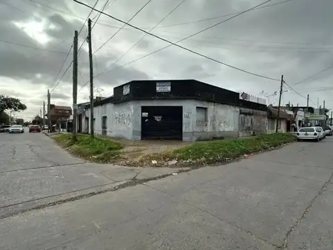 GALPÓN y LOCAL COMERCIAL