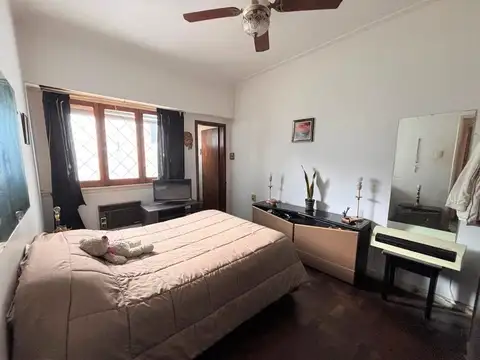 Casa 7 ambientes con 3 baños