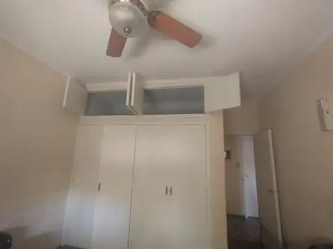 ALQUILA CASA  2 dorm - Garage